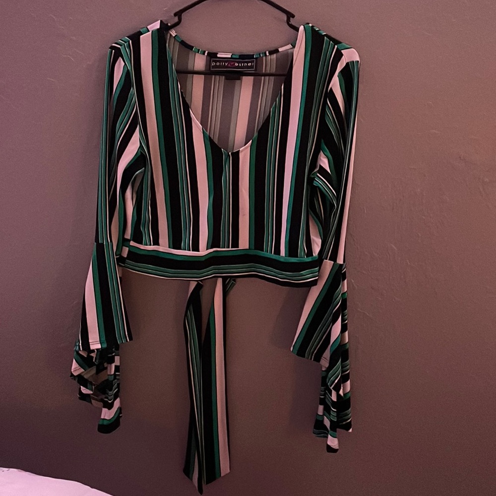 Long sleeve crop top